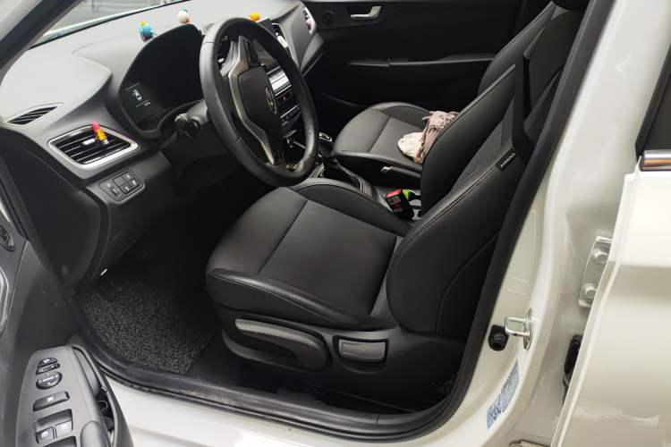 Used Hyundai Verna (new generation) 2020 1.4L CVT TOP Elite Edition Left Front Seat