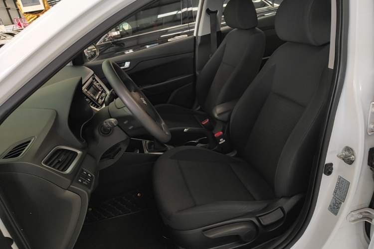 Used Hyundai Verna (new generation) 2020 1.4L Manual GLS Cool Edition Left Front Seat