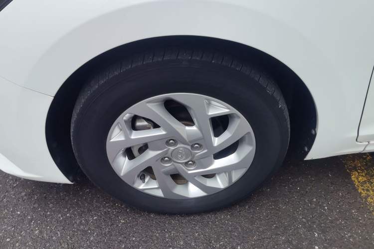 Used Hyundai Verna (new generation) 2020 1.4L CVT GLS Cool Edition Left Front Wheel Hub