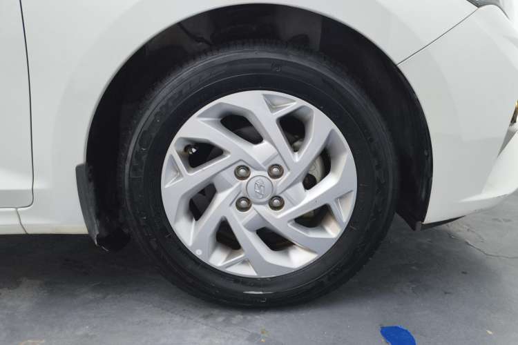 Used Hyundai Verna (new generation) 2020 1.4L Manual GLS Cool Edition Left Front Wheel Hub