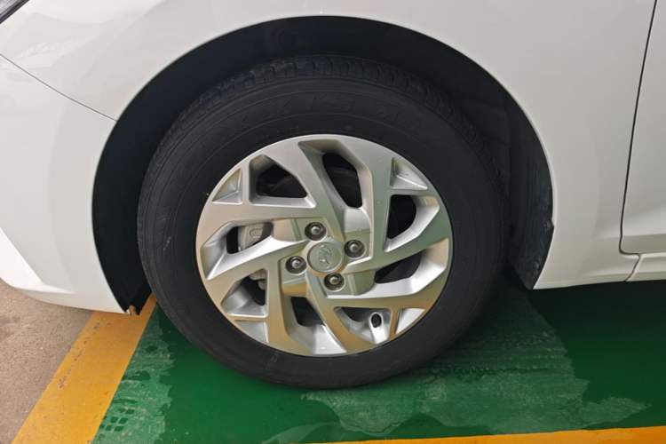 Used Hyundai Verna (new generation) 2020 1.4L CVT GLS Cool Edition Left Front Wheel Hub