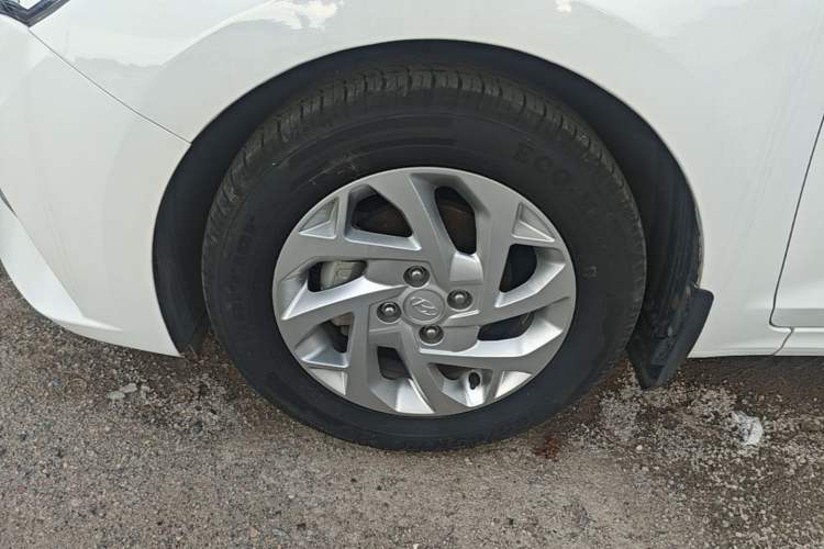 Used Hyundai Verna (new generation) 2020 1.4L CVT GLS Cool Edition Left Front Wheel Hub
