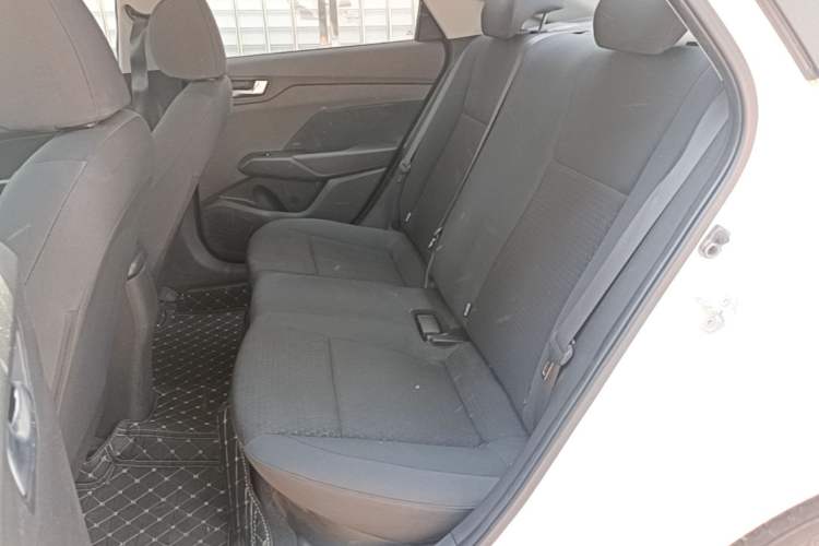 Used Hyundai Verna (new generation) 2020 1.4L CVT GLS Cool Edition Left Rear Seat