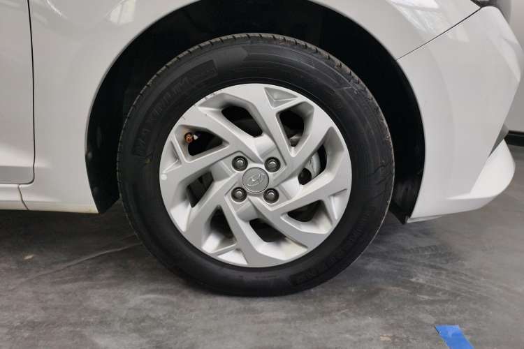 Used Hyundai Verna (new generation) 2020 1.4L CVT GLS Cool Edition Left Rear Wheel Hub