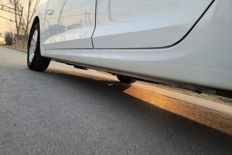 Used Hyundai Verna (new generation) 2020 1.4L Manual GLS Cool Edition Left Side Sill
