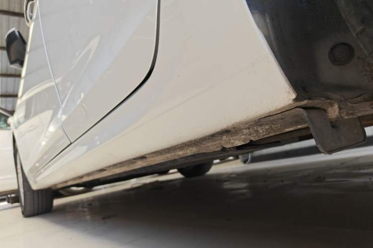 Used Hyundai Verna (new generation) 2020 1.4L CVT GLS Cool Edition Left Side Sill