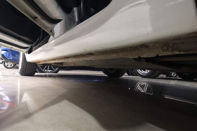 Used Hyundai Verna (new generation) 2020 1.4L CVT TOP Elite Edition Left Side Sill