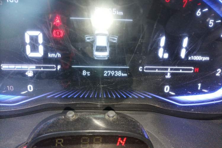 Used Hyundai Verna (new generation) 2020 1.4L Manual GLS Cool Edition Odometer Close Up