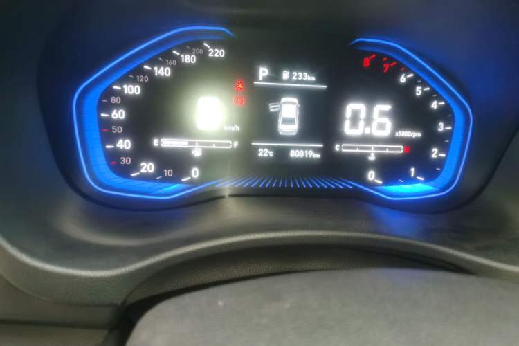Used Hyundai Verna (new generation) 2020 1.4L CVT GLS Cool Edition Odometer Close Up
