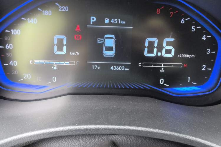 Used Hyundai Verna (new generation) 2020 1.4L CVT GLS Cool Edition Odometer Close Up