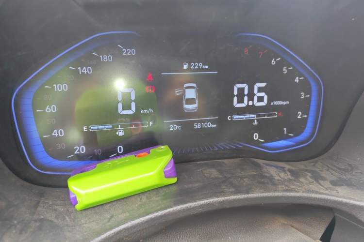 Used Hyundai Verna (new generation) 2020 1.4L Manual GLS Cool Edition Odometer Close Up