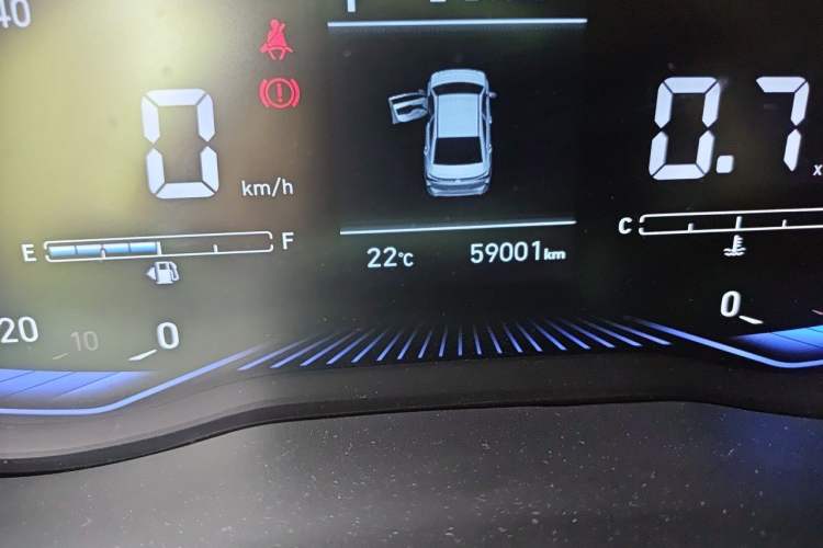 Used Hyundai Verna (new generation) 2020 1.4L CVT GLS Cool Edition Odometer Close Up