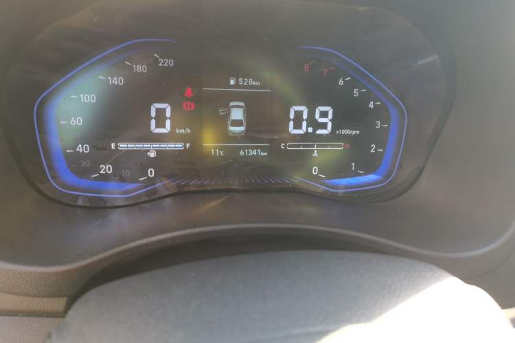 Used Hyundai Verna (new generation) 2020 1.4L Manual GLS Cool Edition Odometer Close Up