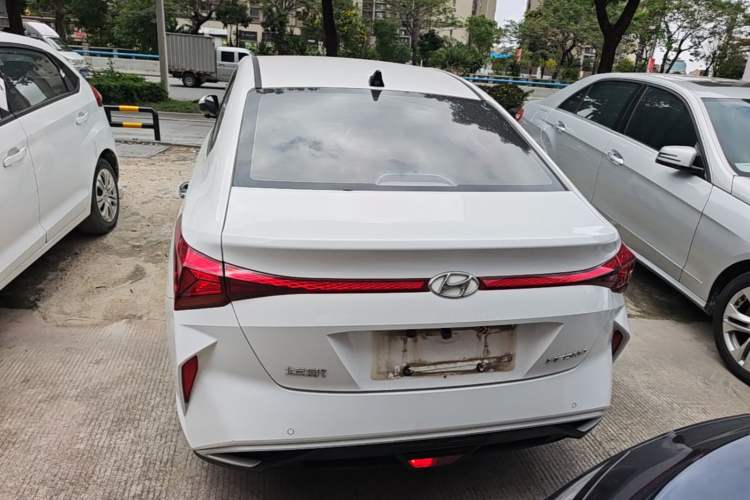 Used Hyundai Verna (new generation) 2020 1.4L CVT GLS Cool Edition Rear