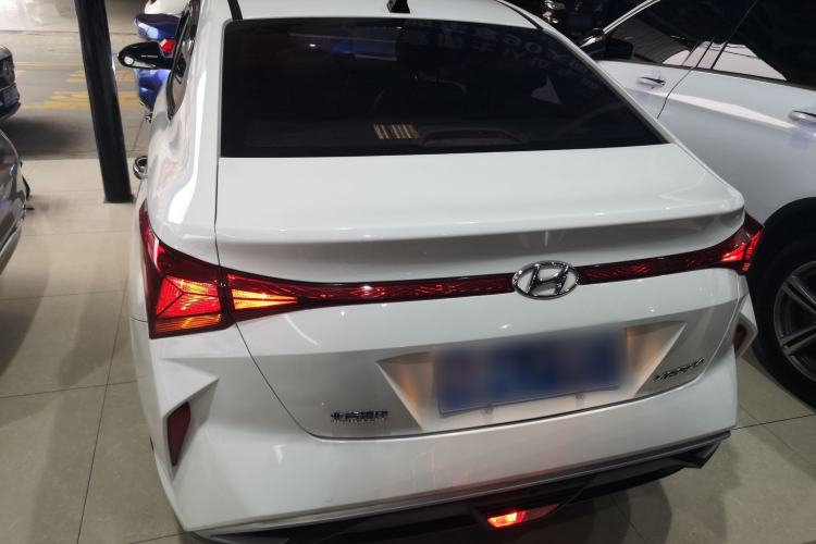 Used Hyundai Verna (new generation) 2020 1.4L CVT TOP Elite Edition Rear