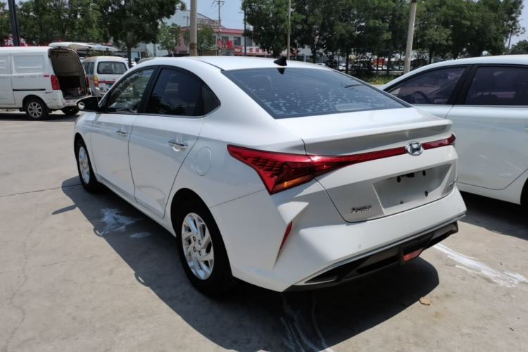 Used Hyundai Verna (new generation) 2020 1.4L Manual GLS Cool Edition Rear Left 45 Deg