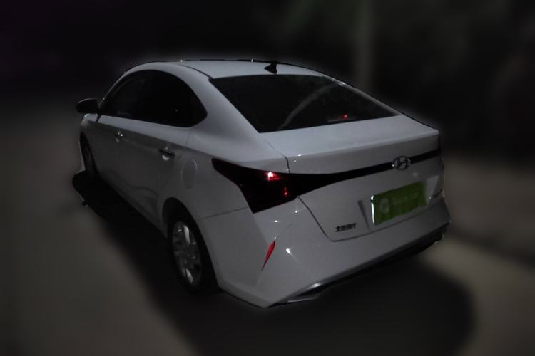 Used Hyundai Verna (new generation) 2020 1.4L Manual GLS Cool Edition Rear Left 45 Deg