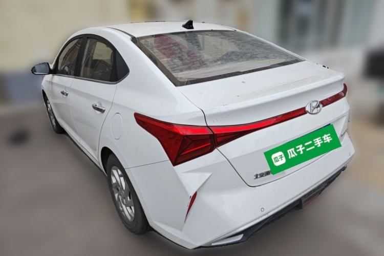 Used Hyundai Verna (new generation) 2020 1.4L Manual GLS Cool Edition Rear Left 45 Deg