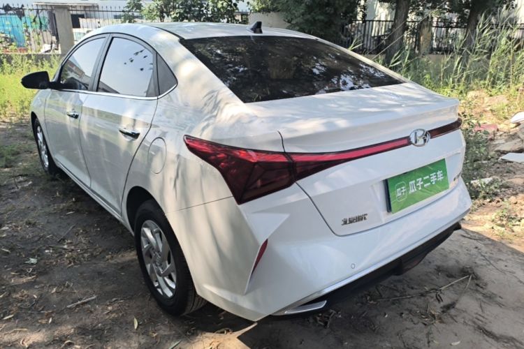 Used Hyundai Verna (new generation) 2020 1.4L CVT GLS Cool Edition Rear Left 45 Deg