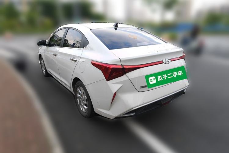 Used Hyundai Verna (new generation) 2020 1.4L CVT GLS Cool Edition Rear Left 45 Deg