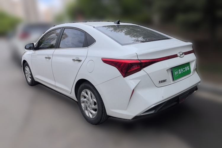Used Hyundai Verna (new generation) 2020 1.4L CVT GLS Cool Edition Rear Left 45 Deg