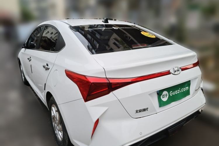 Used Hyundai Verna (new generation) 2020 1.4L Manual GLS Cool Edition Rear Left 45 Deg
