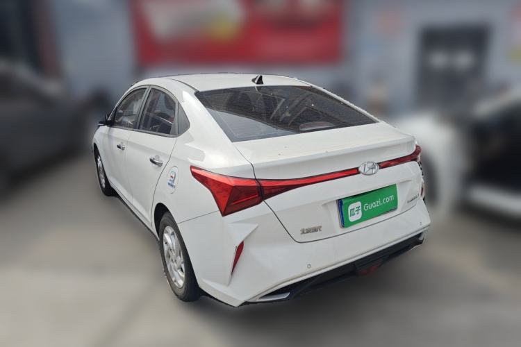 Used Hyundai Verna (new generation) 2020 1.4L CVT GLS Cool Edition Rear Left 45 Deg