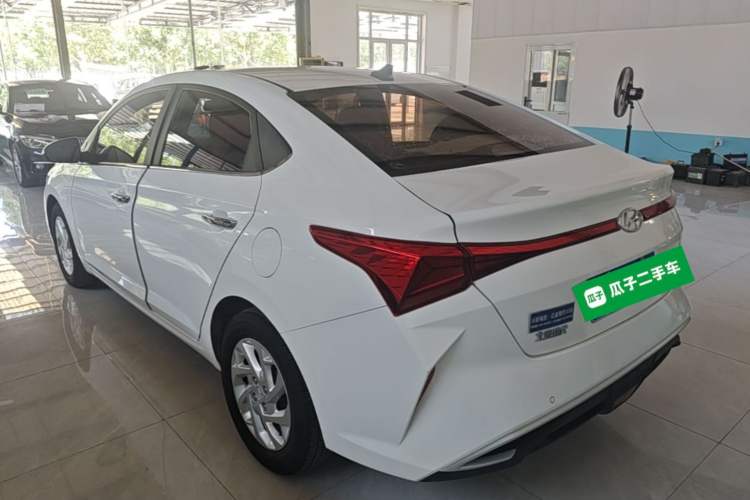 Used Hyundai Verna (new generation) 2020 1.4L Manual GLS Cool Edition Rear Left 45 Deg