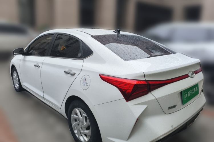 Used Hyundai Verna (new generation) 2020 1.4L CVT GLS Cool Edition Rear Left 45 Deg