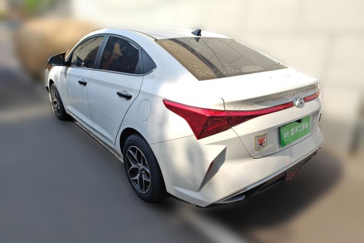 Used Hyundai Verna (new generation) 2020 1.4L CVT GLS Cool Edition Rear Left 45 Deg