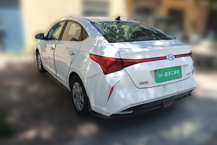 Used Hyundai Verna (new generation) 2020 1.4L Manual GLS Cool Edition Rear Left 45 Deg