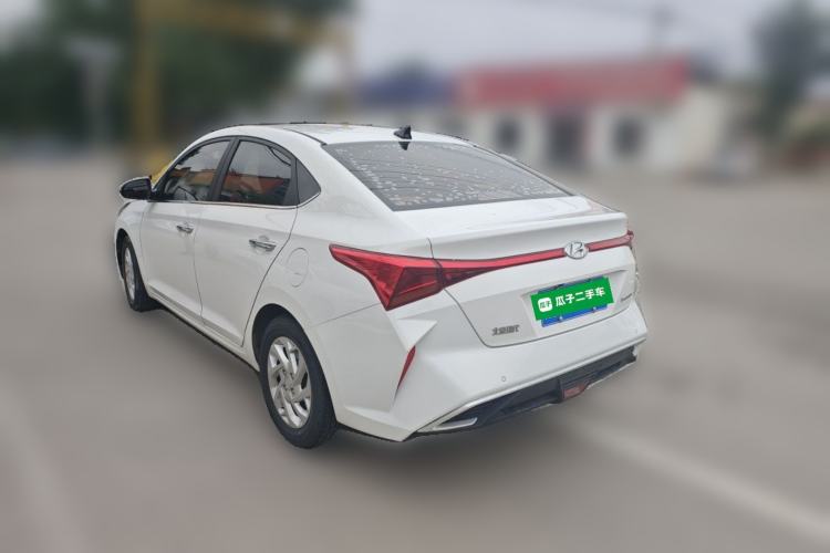 Used Hyundai Verna (new generation) 2020 1.4L CVT GLS Cool Edition Rear Left 45 Deg