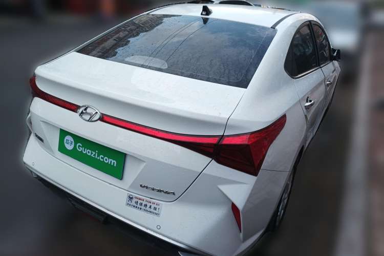Used Hyundai Verna (new generation) 2020 1.4L Manual GLS Cool Edition Rear Right 45 Deg