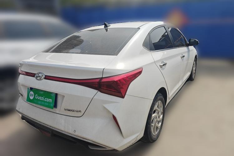 Used Hyundai Verna (new generation) 2020 1.4L CVT GLS Cool Edition Rear Right 45 Deg