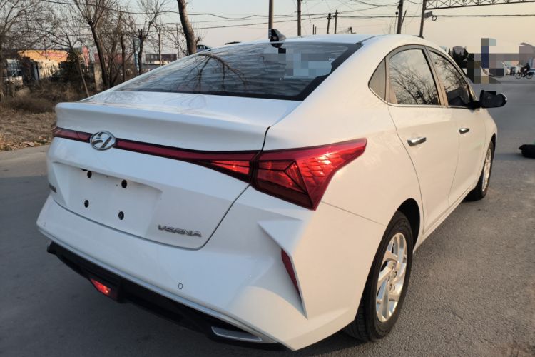 Used Hyundai Verna (new generation) 2020 1.4L Manual GLS Cool Edition Rear Right 45 Deg