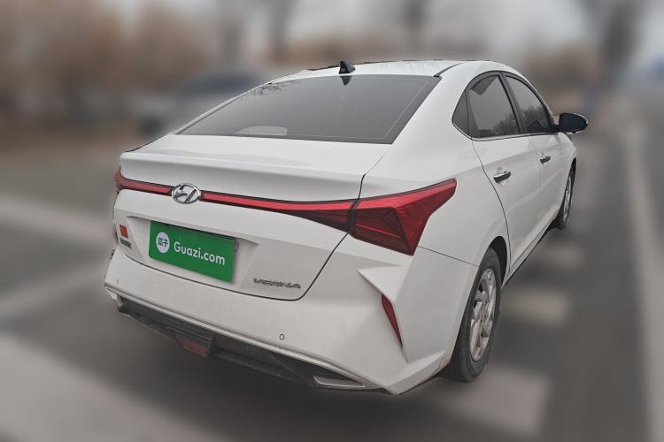 Used Hyundai Verna (new generation) 2020 1.4L CVT GLS Cool Edition Rear Right 45 Deg