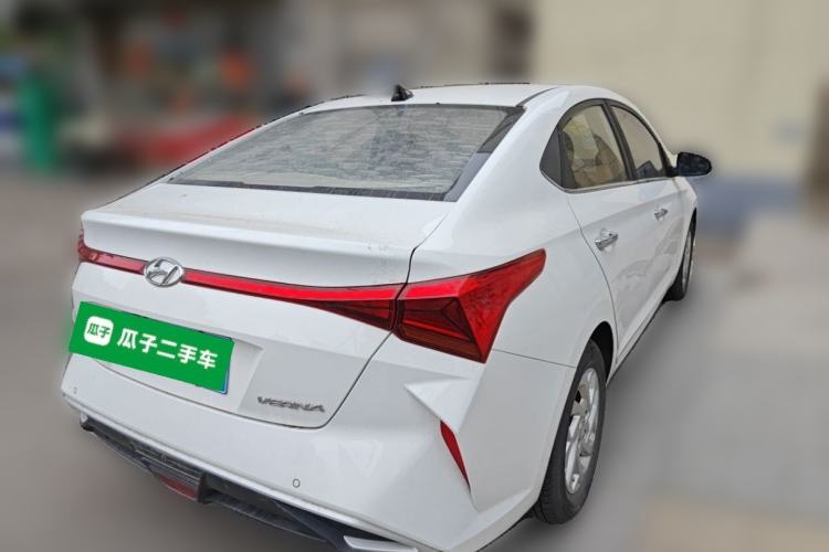 Used Hyundai Verna (new generation) 2020 1.4L Manual GLS Cool Edition Rear Right 45 Deg