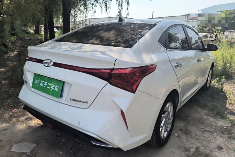 Used Hyundai Verna (new generation) 2020 1.4L CVT GLS Cool Edition Rear Right 45 Deg