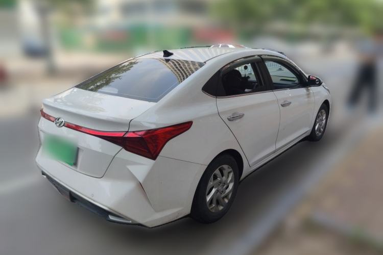 Used Hyundai Verna (new generation) 2020 1.4L Manual GLS Cool Edition Rear Right 45 Deg