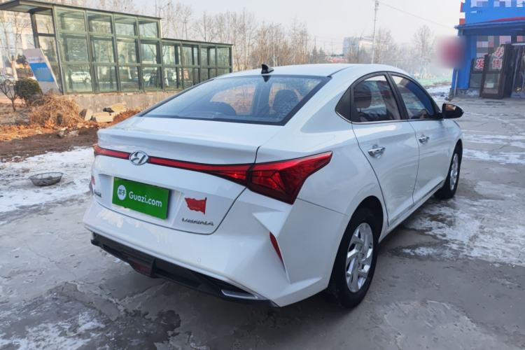 Used Hyundai Verna (new generation) 2020 1.4L CVT GLS Cool Edition Rear Right 45 Deg