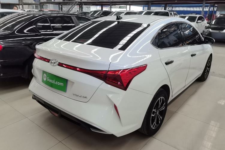 Used Hyundai Verna (new generation) 2020 1.4L CVT GLS Cool Edition Rear Right 45 Deg