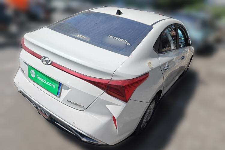 Used Hyundai Verna (new generation) 2020 1.4L Manual GLS Cool Edition Rear Right 45 Deg
