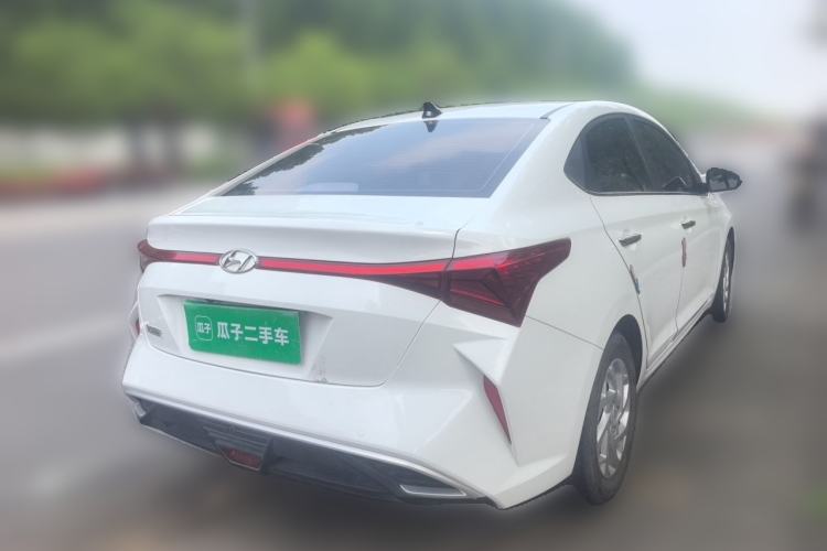 Used Hyundai Verna (new generation) 2020 1.4L CVT GLS Cool Edition Rear Right 45 Deg