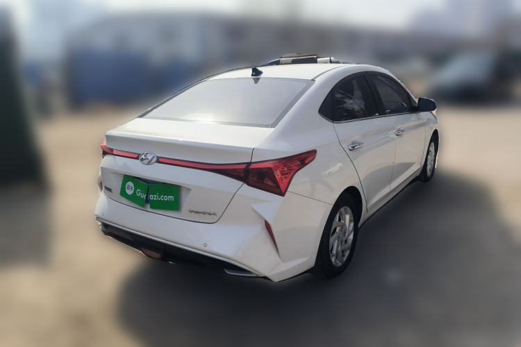 Used Hyundai Verna (new generation) 2020 1.4L Manual GLS Cool Edition Rear Right 45 Deg