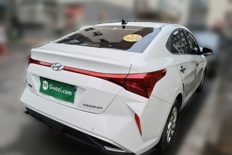 Used Hyundai Verna (new generation) 2020 1.4L Manual GLS Cool Edition Rear Right 45 Deg