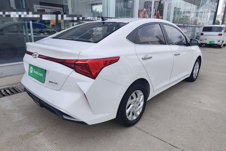 Used Hyundai Verna (new generation) 2020 1.4L Manual GLS Cool Edition Rear Right 45 Deg