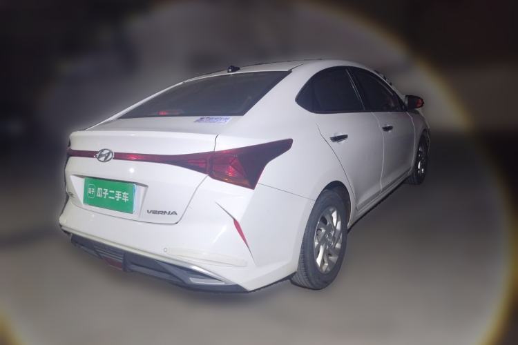 Used Hyundai Verna (new generation) 2020 1.4L Manual GLS Cool Edition Rear Right 45 Deg