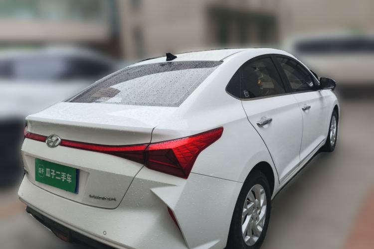 Used Hyundai Verna (new generation) 2020 1.4L CVT GLS Cool Edition Rear Right 45 Deg