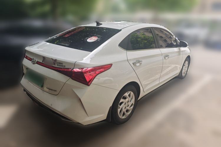 Used Hyundai Verna (new generation) 2020 1.4L Manual GLS Cool Edition Rear Right 45 Deg