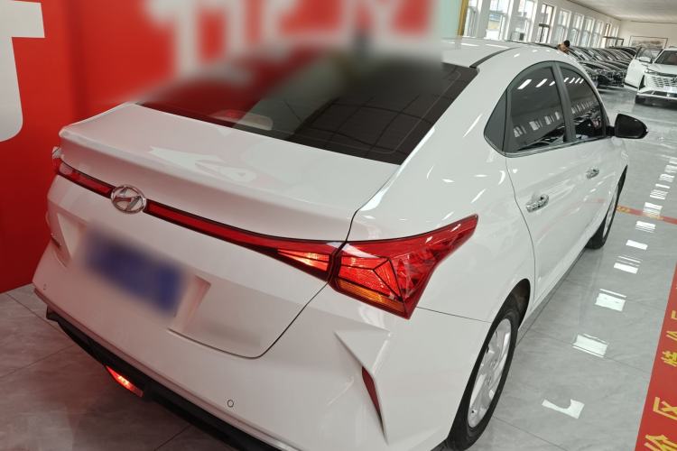 Used Hyundai Verna (new generation) 2020 1.4L CVT GLS Cool Edition Rear Right 45 Deg